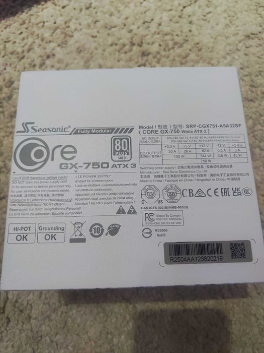 Fonte de Alimentação Seasonic Core GX-750W ATX 3.1/PCIe 5.1 80 Plus Gold Full Modular Branca