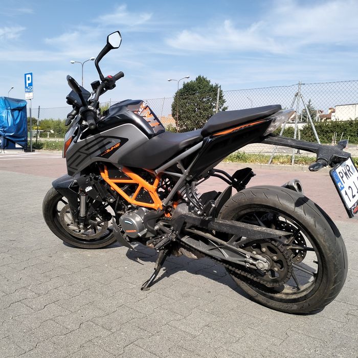 Sprzedam KTM Duke 125 z ABS 2023