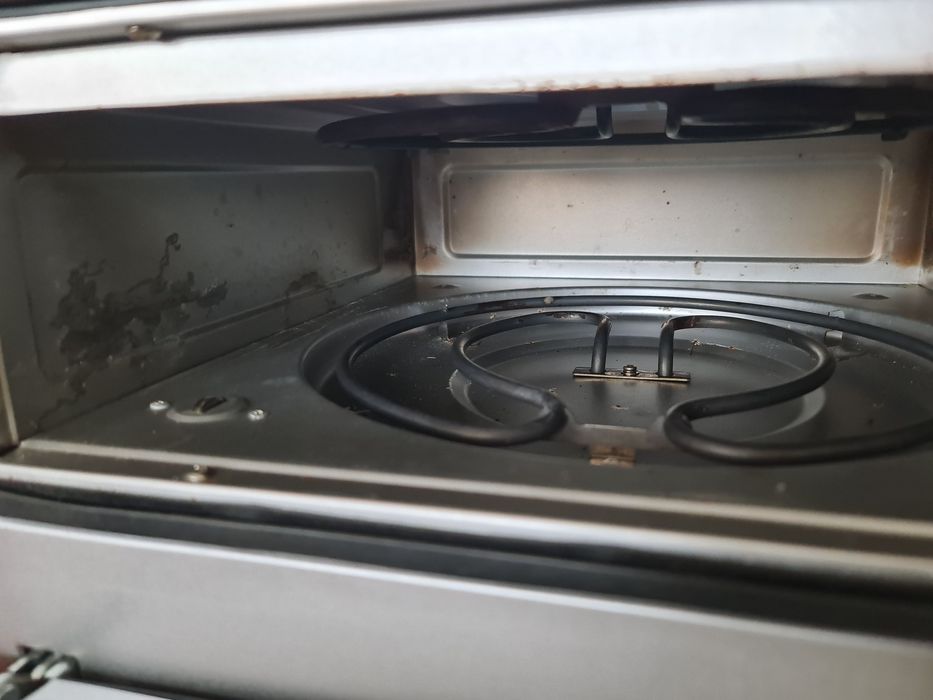 Elektryczny piec do pizzy 1700W