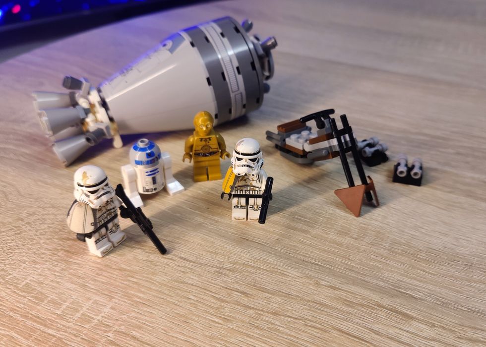 LEGO Star Wars 9490 - Droid Escape Łódź Polesie • OLX.pl
