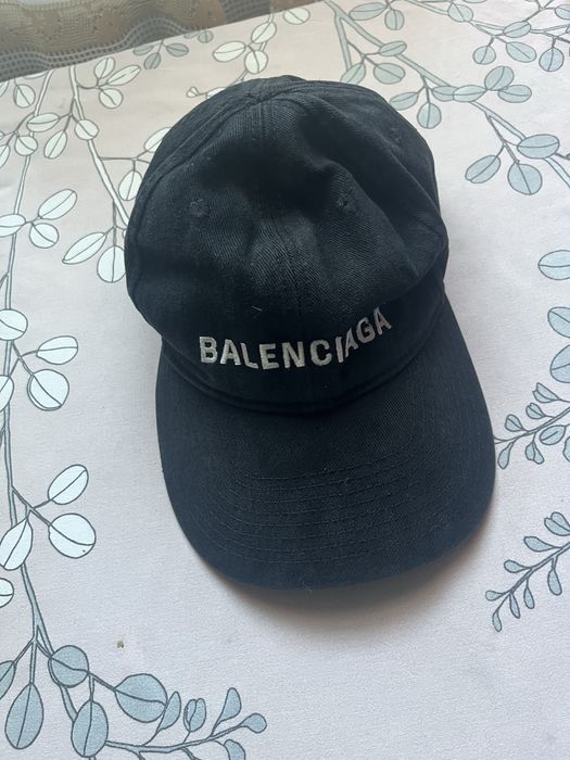 Продаю кепку BALENCIAGA.