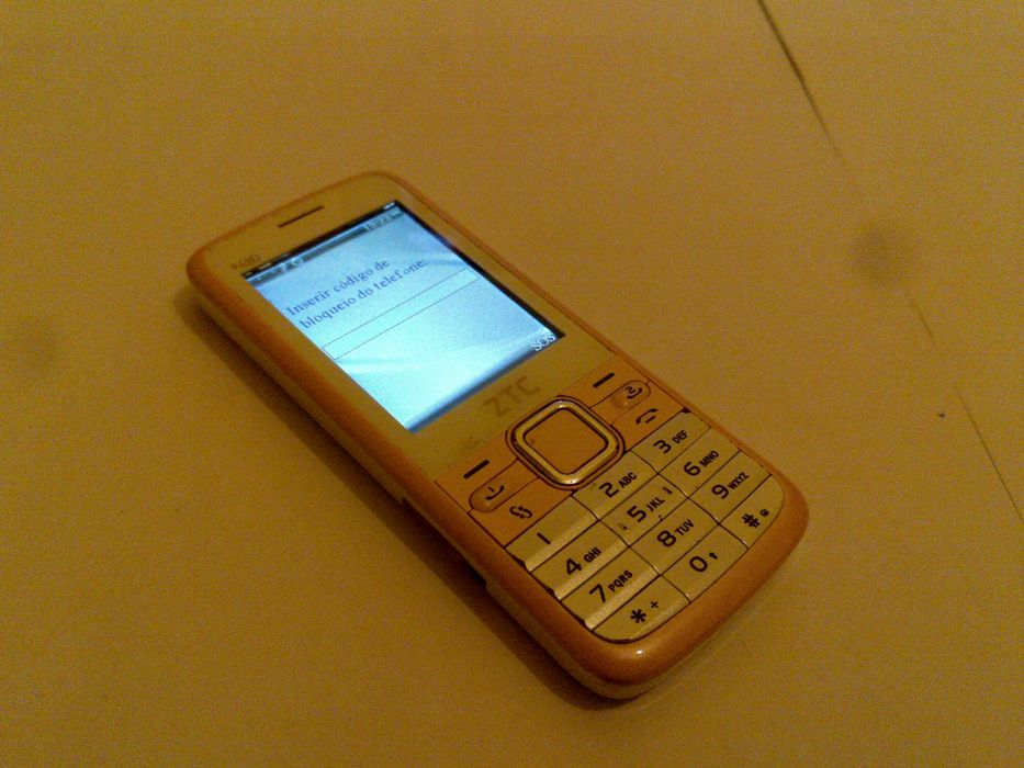 ZTC B480 - Mobile Phone (Dual SIM + 2GB Card) White/Pink64751815440771121