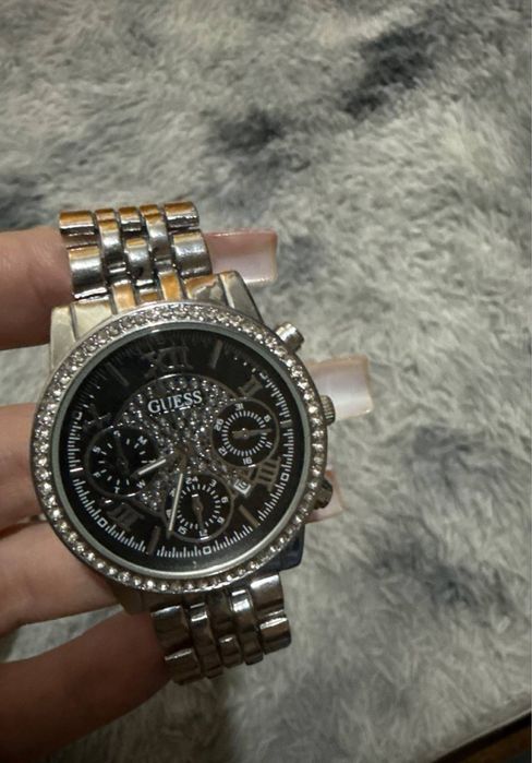 жіночий годинник GUESS