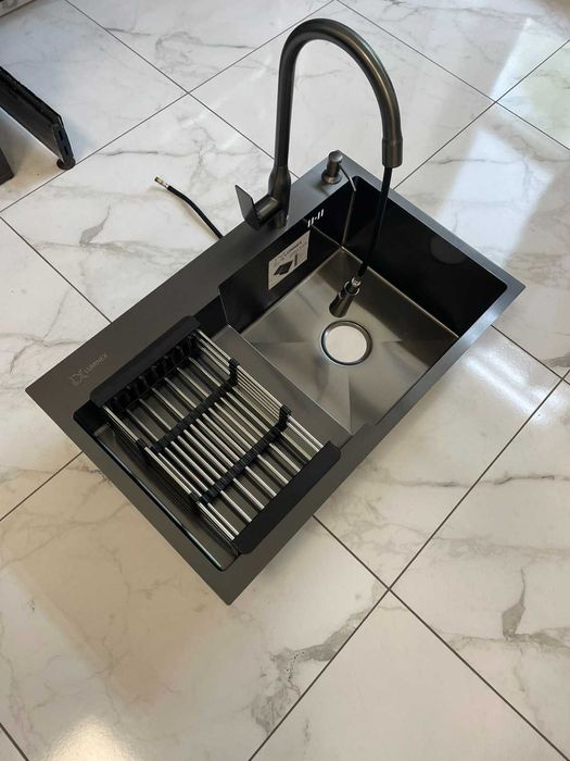 Мийка кухонна Luminex 7848 см права і кран з висувним виливом з латуні