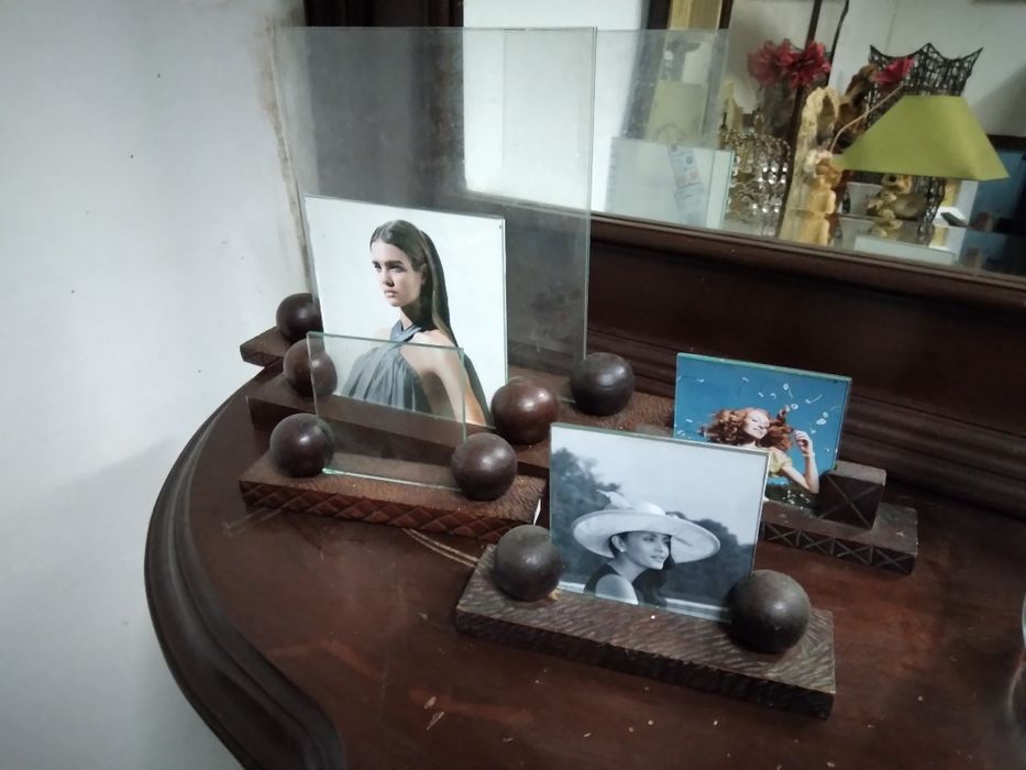 Porta retratos antigos (ler tudo)64585049552643121