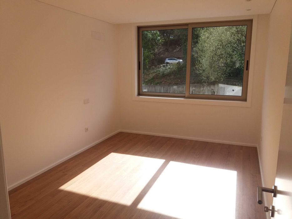 Arrenda-se Apartamento T2 no Edifício Alto da Vila