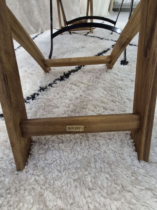 Стол со стульями деревянные