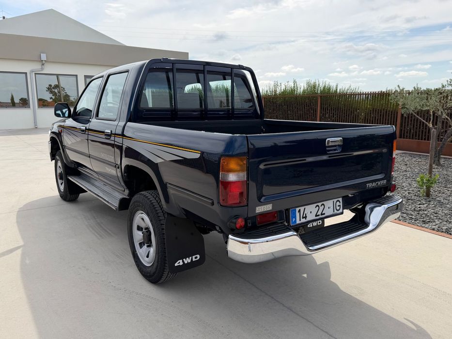 Toyota Hilux 2.4 D LN145LPT Cab Dupla