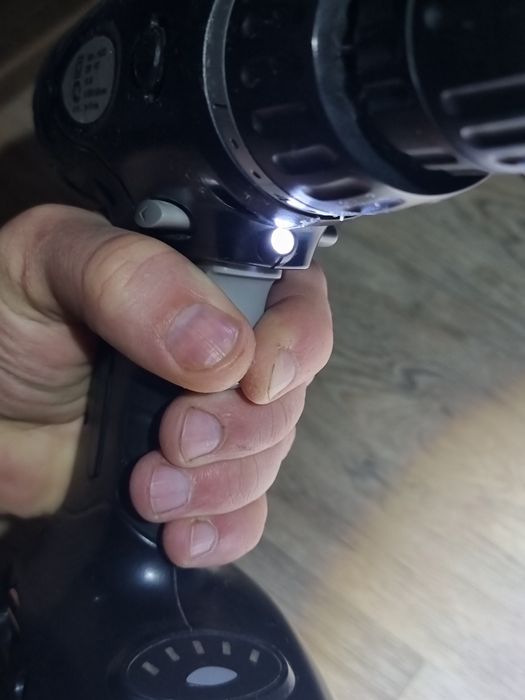 Шуруповерт АКБ 18 V