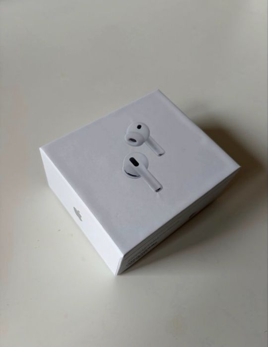 AirPods Pro 3 - Apple. Novos com todos os acessórios.