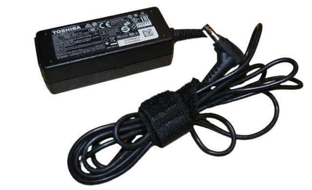 Zasilacz Toshiba 19V 2,37A 45W wtyk 5,5 x 2,5 mm