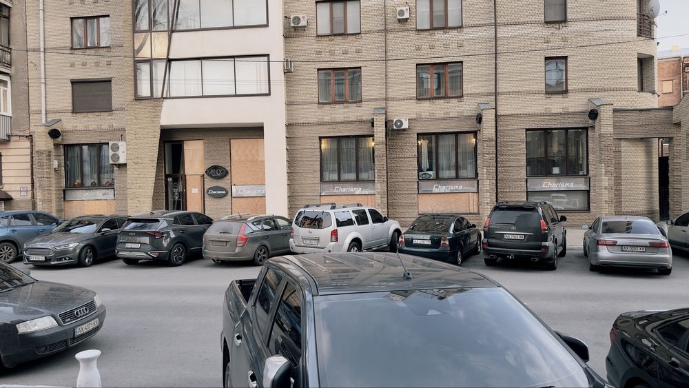 Сдам  кабинет в Центре Салон красоты ул.Чернышевского Sобщ.= 16м