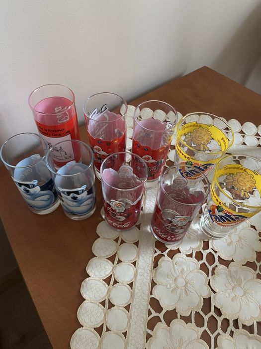 Zabytkowe szklanki coca-cola, firmy HBC Polska