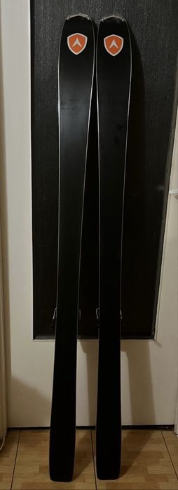 Narty All mountain Dynastar Powertrack 84, 176 cm