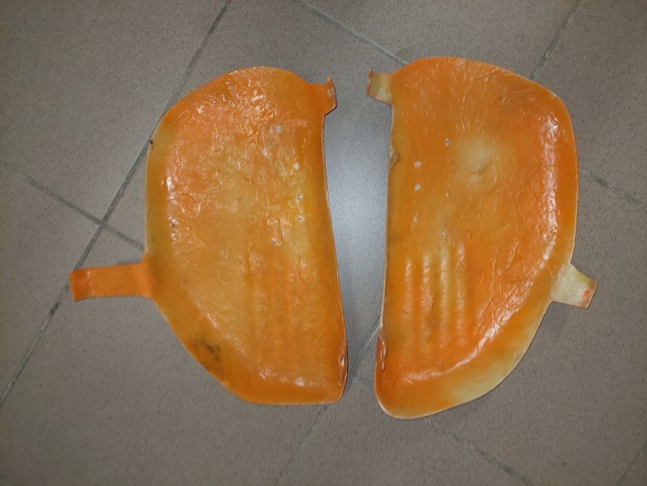 Fabrycznie nowe oslony boczne boczki rama wsk125 GIL tarki Pomarańczow