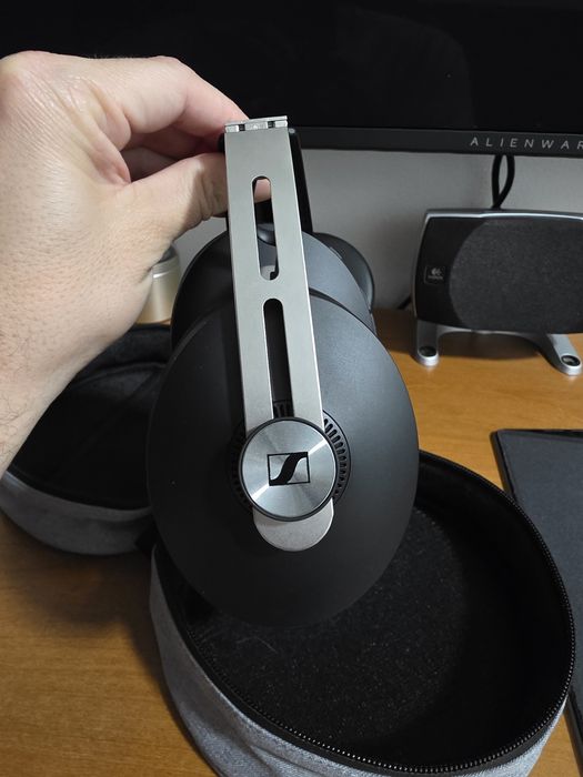 Sennheiser Momentum 3