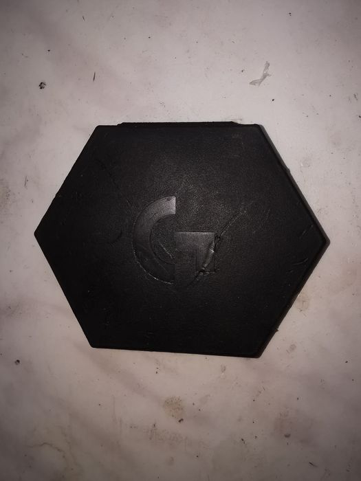 Грузики для игровой мыши Logitech в футляре.