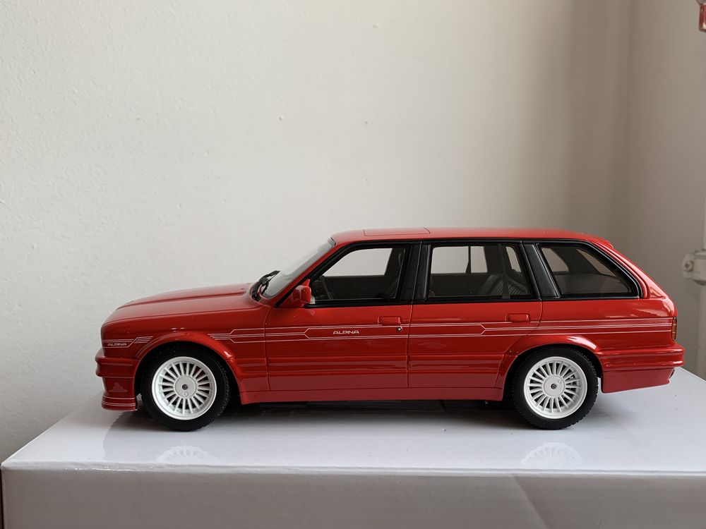 OttO mobile ○ 1/18 アルピナ 〓 B3 2.7 ツーリング ( E30