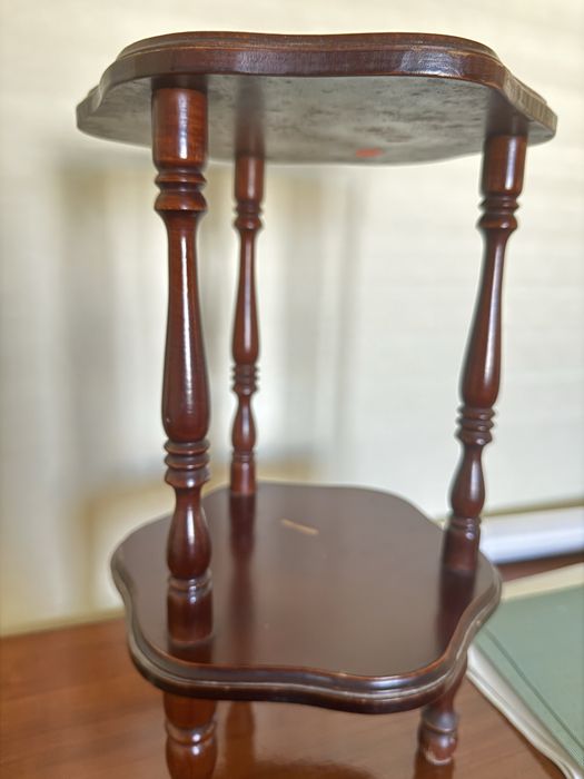 Mesa de apoio lateral