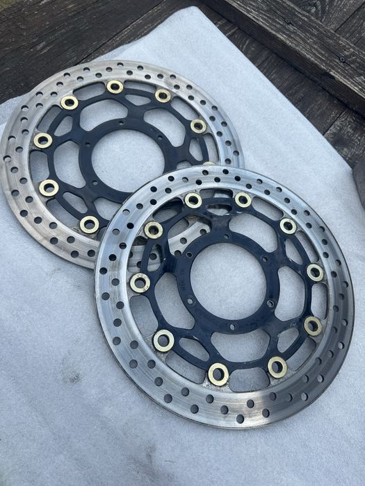 Tarcze hamuclowe Honda CBR 600 pc37