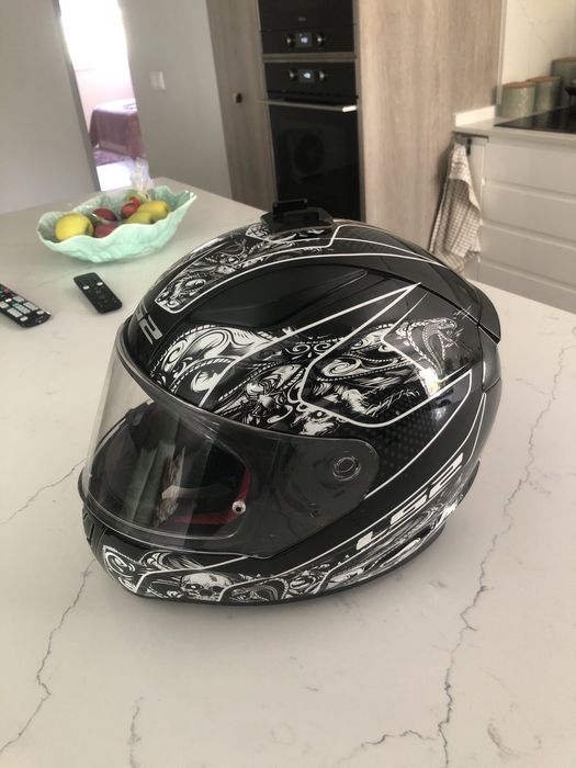 Capacete de mota Modelo LS2 rápid