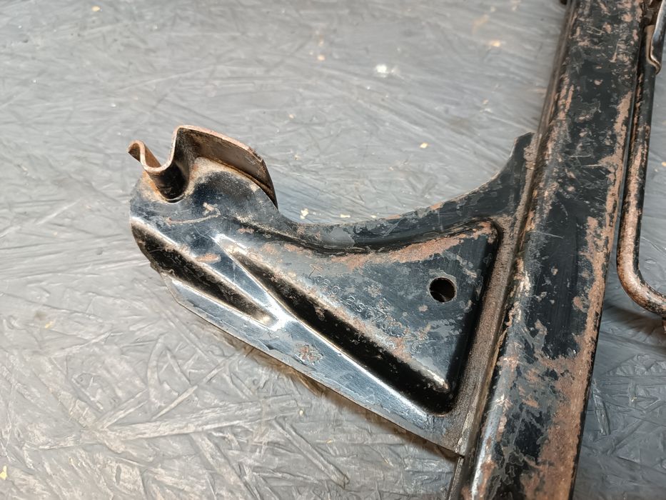 Домкрат БМВ Е30 BMW E30