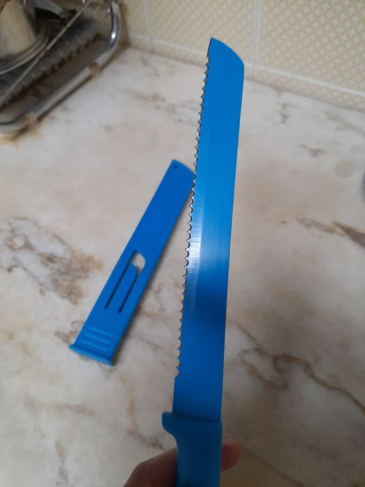 Faca de serrilha para pão