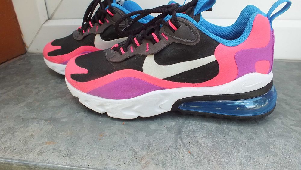 Super buty sportowe marki Nike Air react 270 roz 36,5