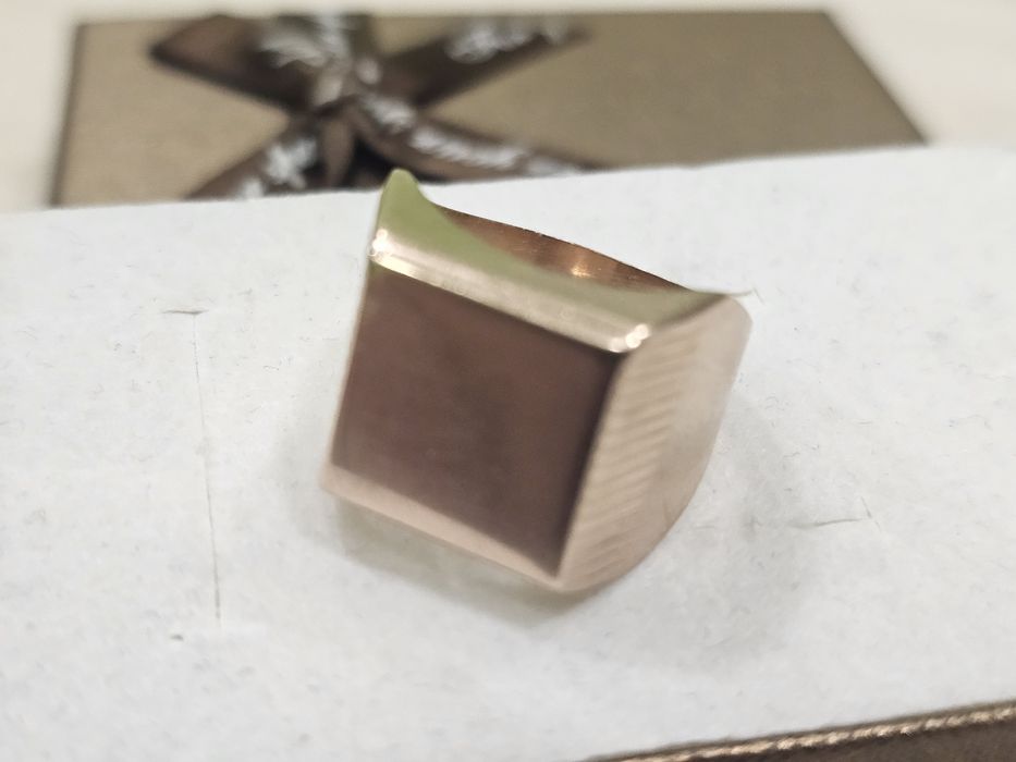 Złoty sygnet MĘSKI KWADRAT BEZ oczek PR 585