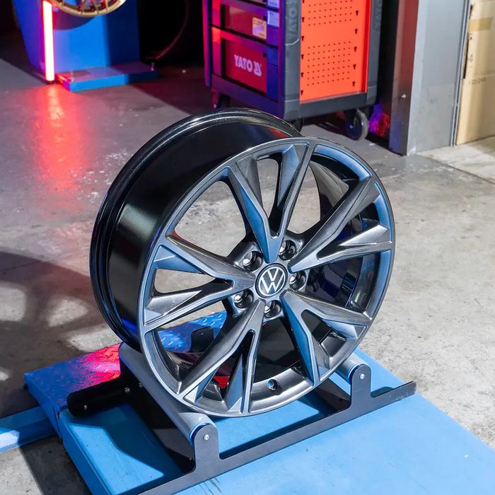 NOWE ORYGINALNE Koła Volkswagen 18" Golf Jetta Beetle Passat Passat CC