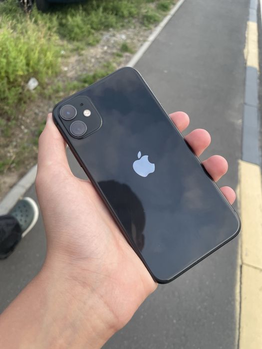 iPhone 11 Black 64GB — Ідеальний стан / Face ID / АКБ 83%