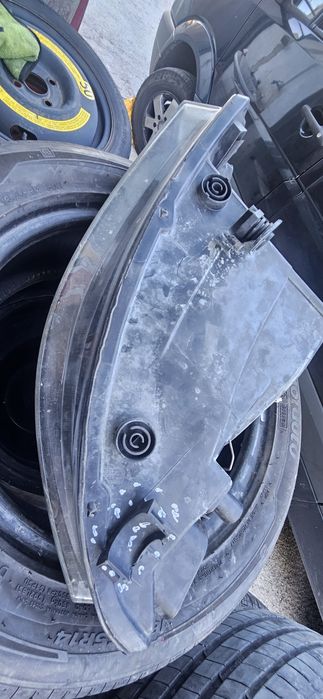Farol seat ibiza.fundo preto