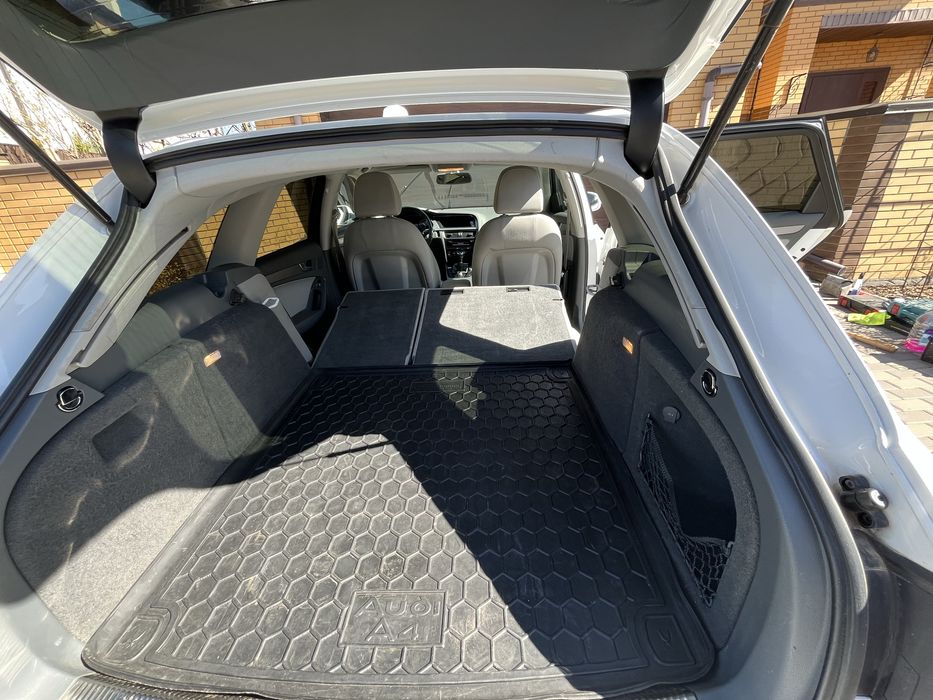 Продам власне авто Audi A4 B8
