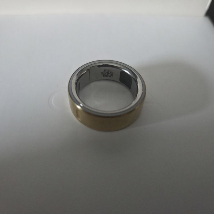 Oura Ring 4 - Dourado/Gold - Tamanho 9 (Como Novo)