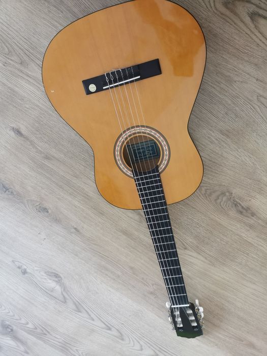 Gitara klasyczna EV-122