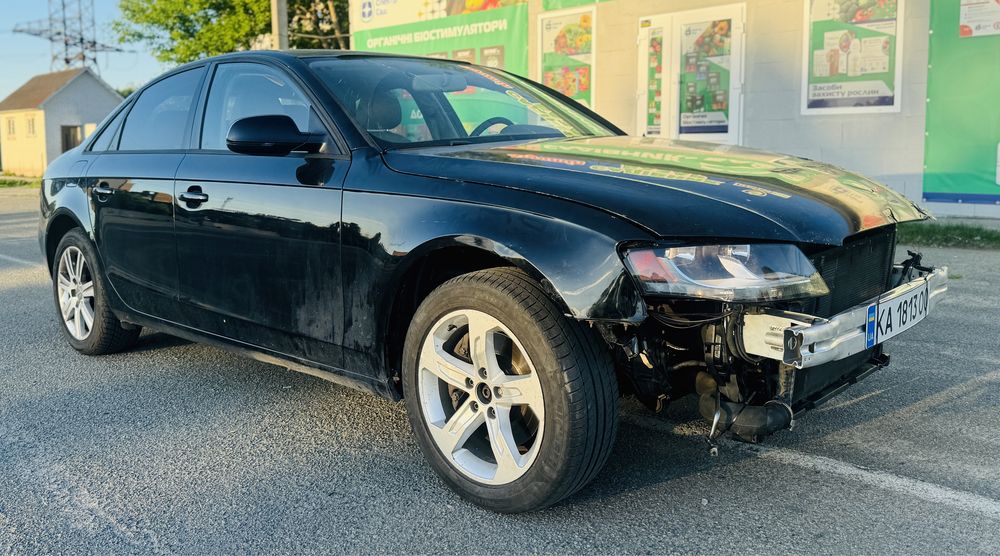 Продам Audi A4 2011 рік 2.0 Бензин Quattro після ДТП!