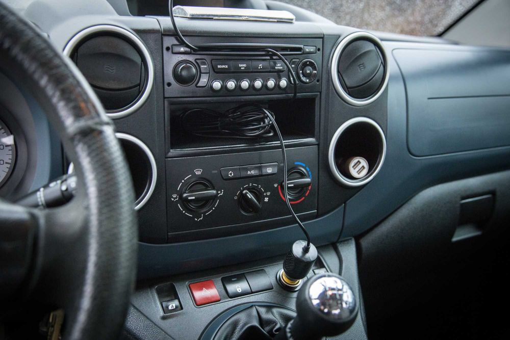 Peugeot Partner Tepee 2011