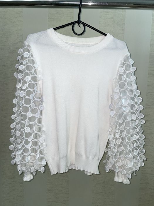 Жіночі сукні, піджаки, кофти