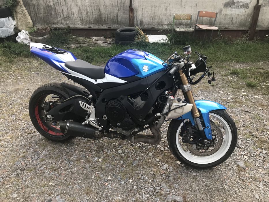 Продам спорт мотоцикл сузуки GSX-600r К8