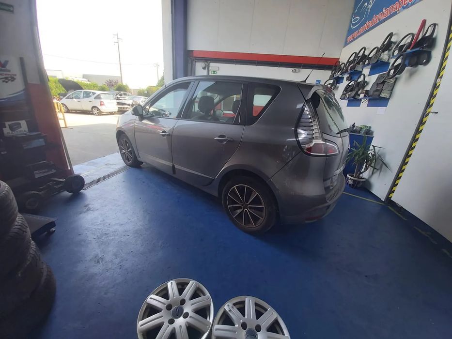 Renault Scenic 1.5 DCI  CAIXA AUTOMÁTICA  de 2009 a 2016