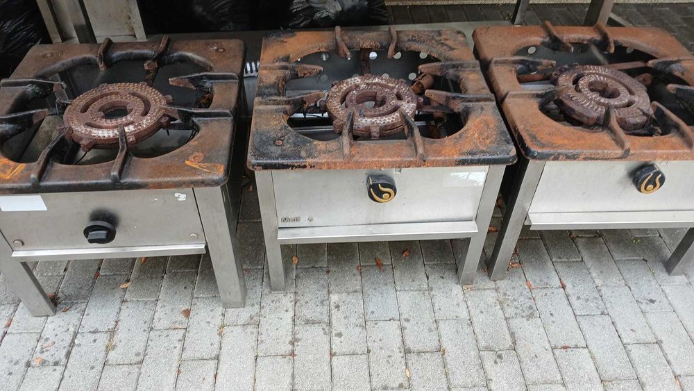 Equipamentos de Hotelaria e Restauração - Fogões industriais e Bancada industrial