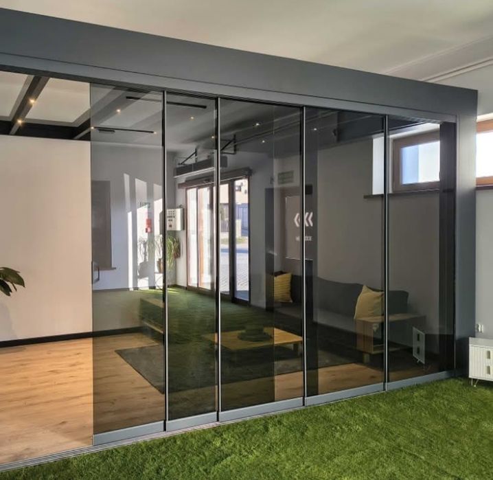 Producent okien PCV i Aluminium.