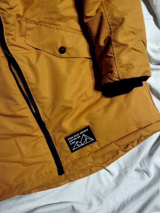 Зимова куртка Reserved 158