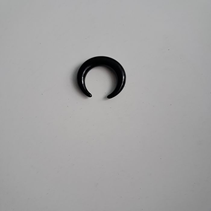 Septum,czarny kolczyk do nosa