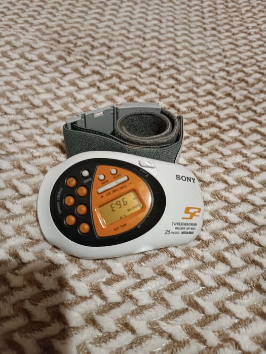 Портативные am / fm радио Sony Walkman SRF-M80V