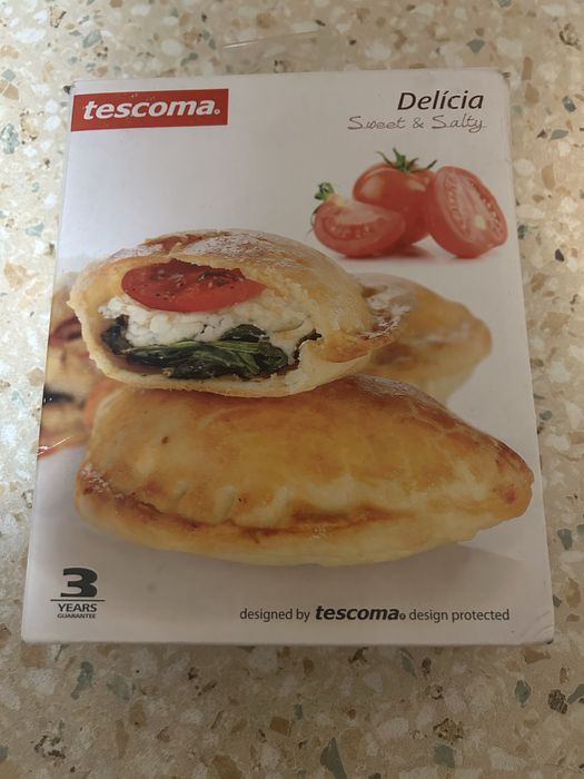 Przyrząd do pierogów