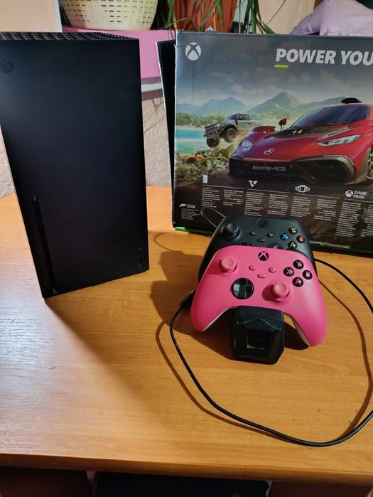 XBox Series X в идеальном состоянии