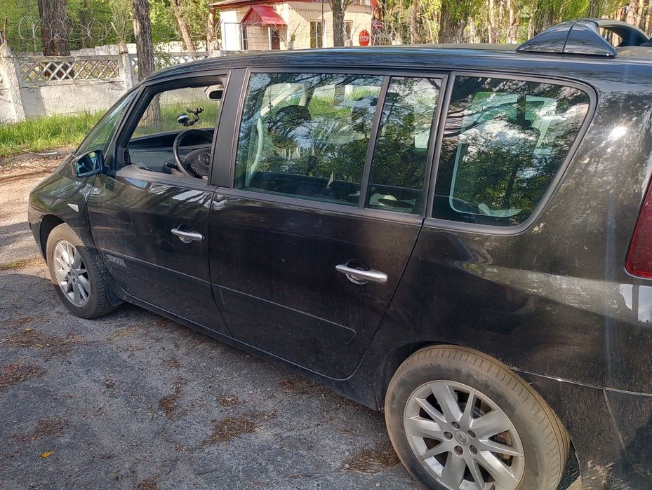 Рено Эспейс 4 7 мест.