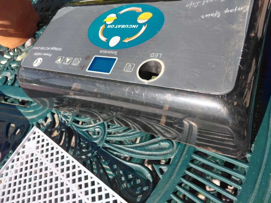 Chocadeira automatica 12 ovos