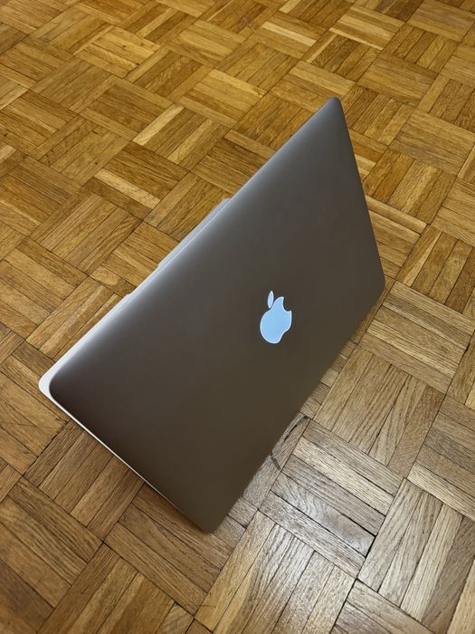 Apple MacBook Air